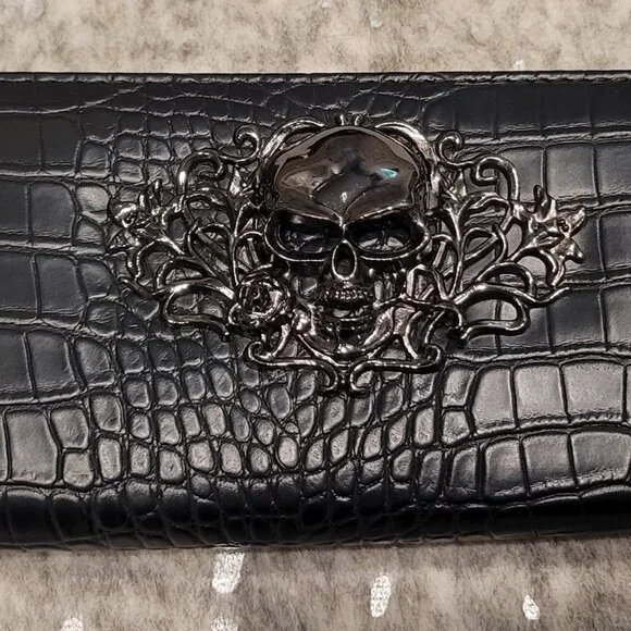 Black faux leather skull wallet - Picture 2 of 5
